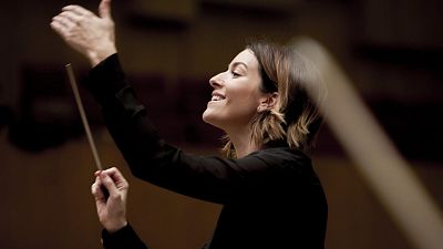 Atenci�n Obras - Alondra de la Parra- ver ahora