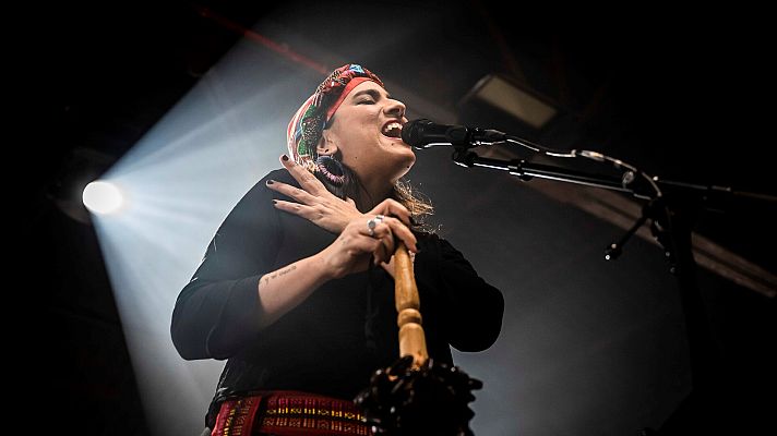 Efecte Collins - MARTA GÓMEZ - LA ESPERANZA CANTA