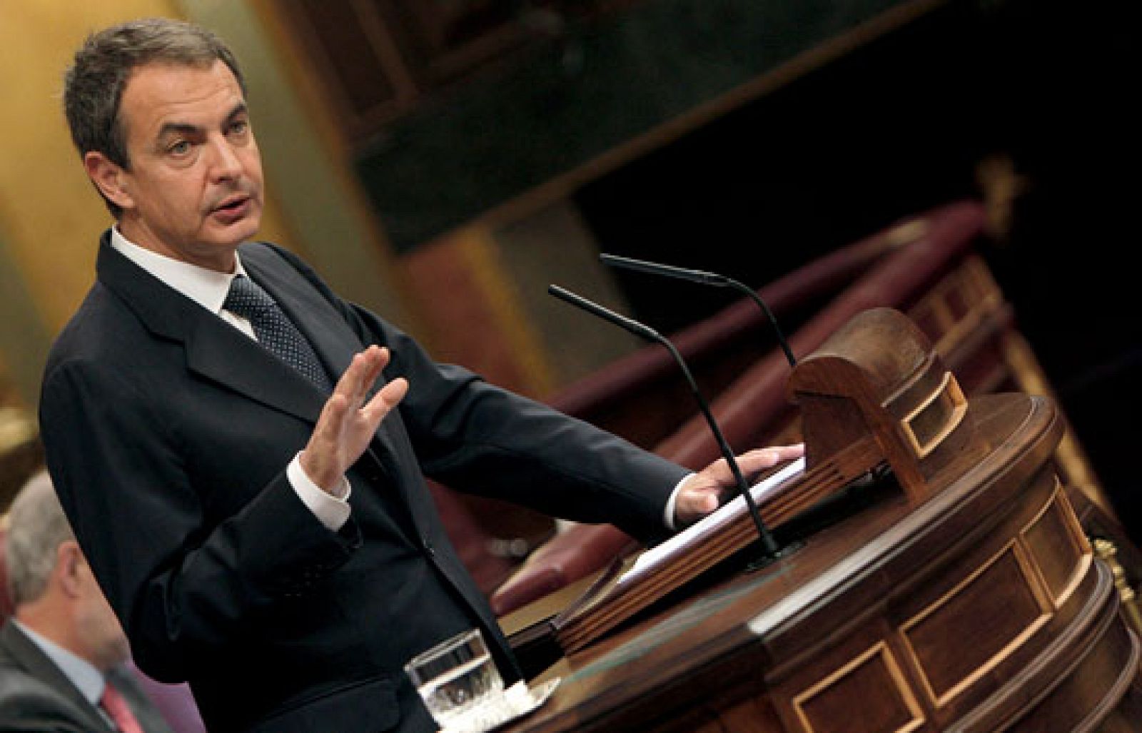 El ministro de Trabajo dice que noviembre supone un punto de inflexión en la evolución del paro | Ver