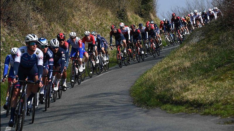Ciclismo - París - Niza. 1ª etapa: Mantes-la-Ville - Mantes-la-Ville - ver ahora