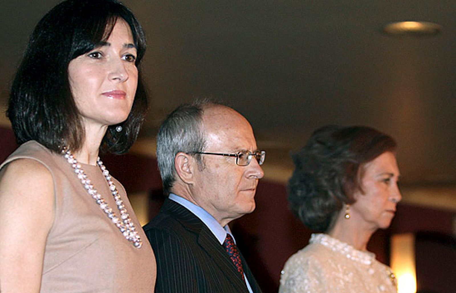 La Reina preside la celebración del X aniversario de la reapertura del Liceo | Ver