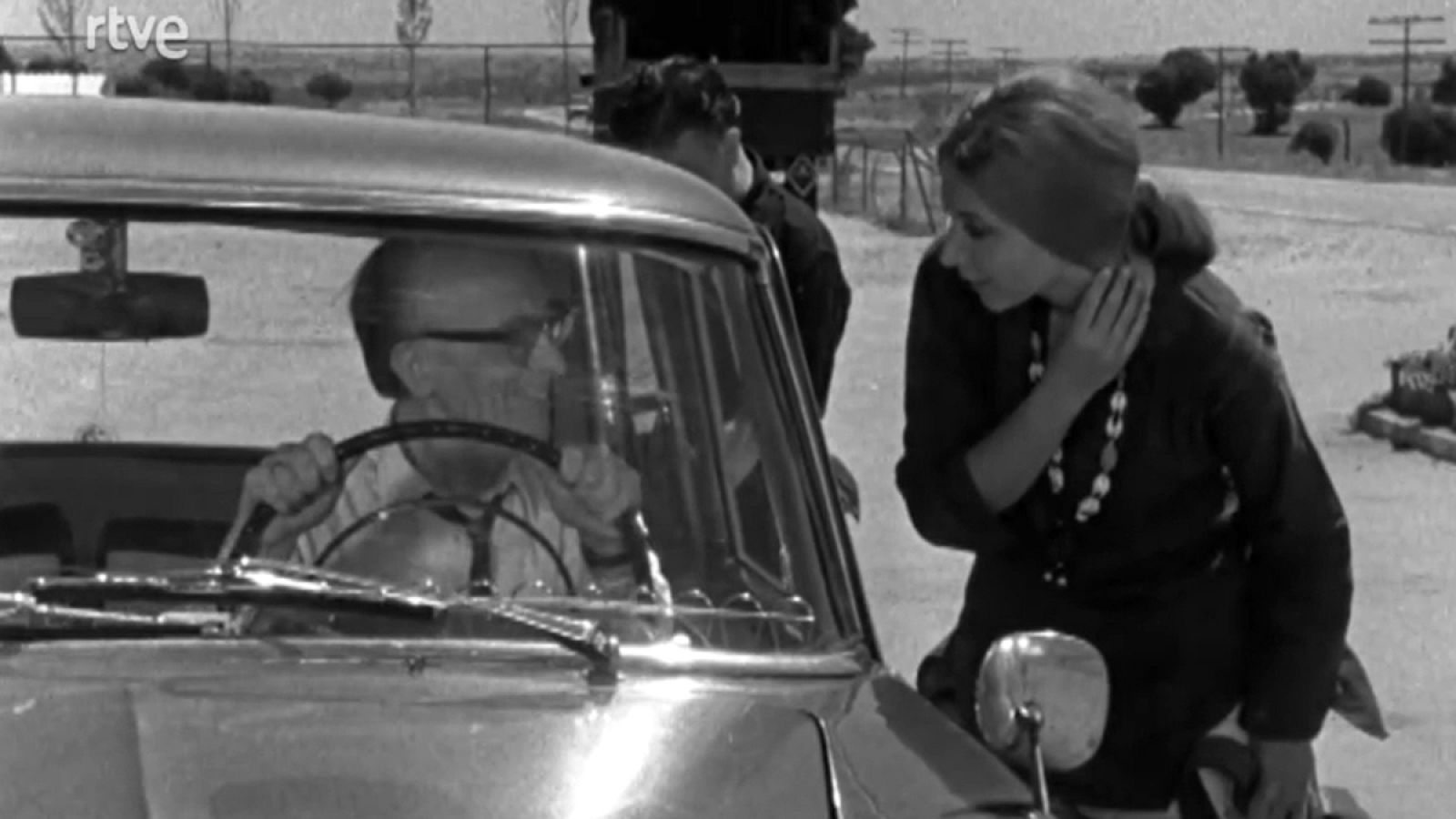 Stop - Don Ramón y el auto stop - STOP | Ver