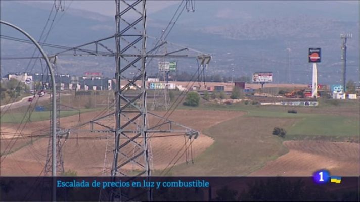 Noticias de Extremadura - Escalada de precios en luz y combustible