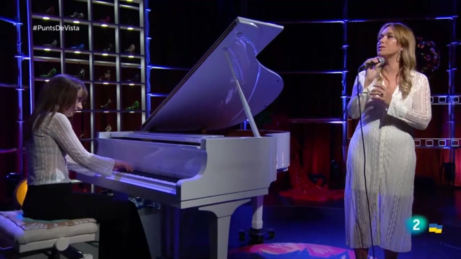 Punts de vista - Laura Andrés i Beth Rodergas interpreten en directe 'Time after time' - Veure ara