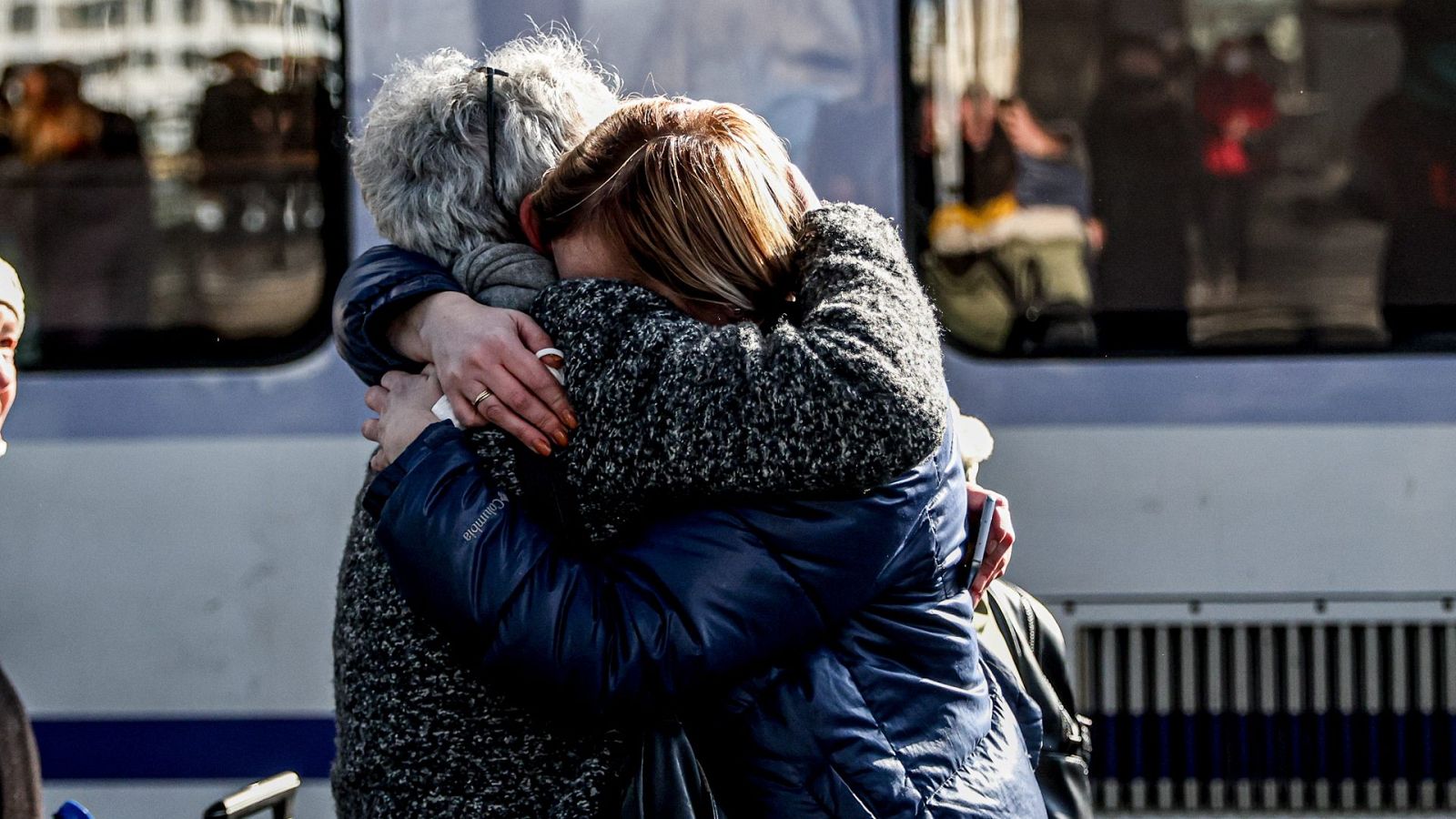La angustia de los refugiados al verse forzados a huir y dejar atrás a sus familias