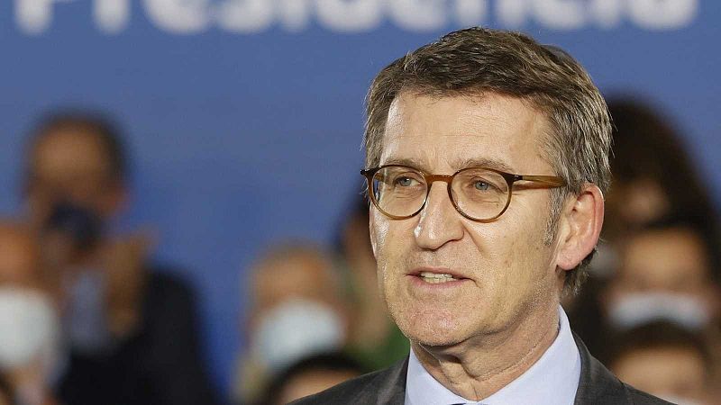 Feijóo presenta más de 55.000 avales para liderar el PP
