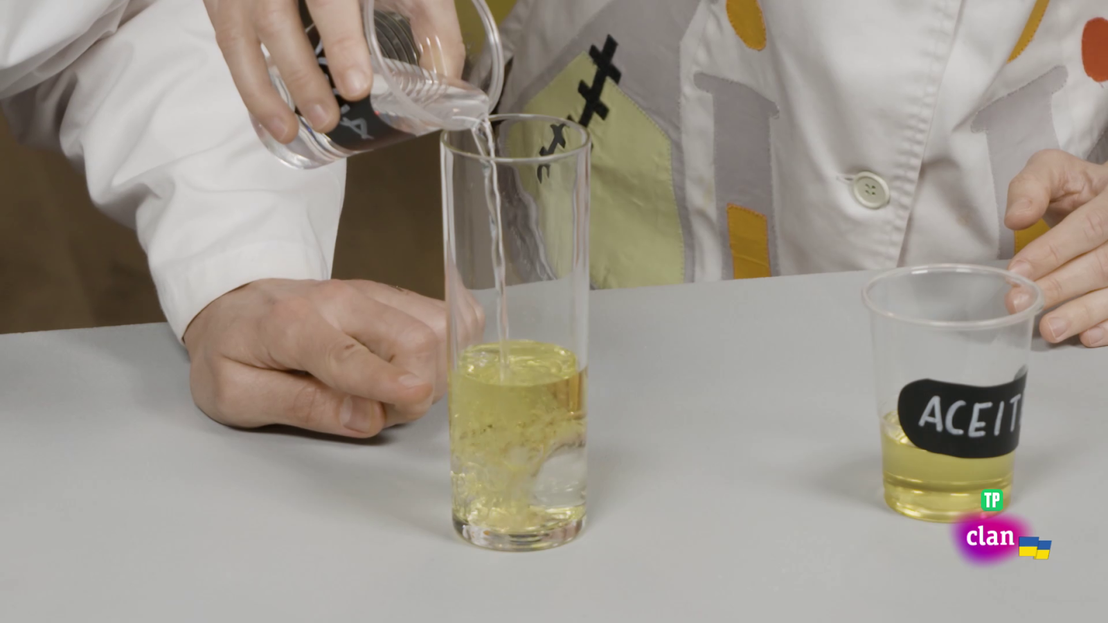 CIENCIAS NATURALES - La densidad - Aprendemos en Clan | Ver