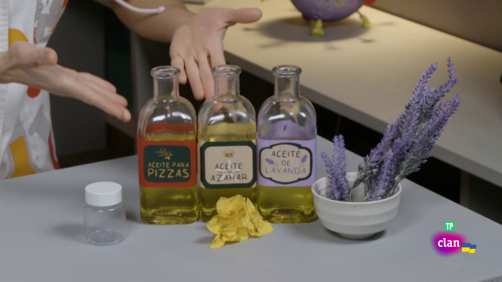 RETO - Crea tus aceites mágicos - Aprendemos en Clan | Ver