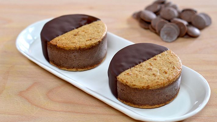 Menudos Torres - Receta sin gluten de sandwich helado de plátano y chocolate