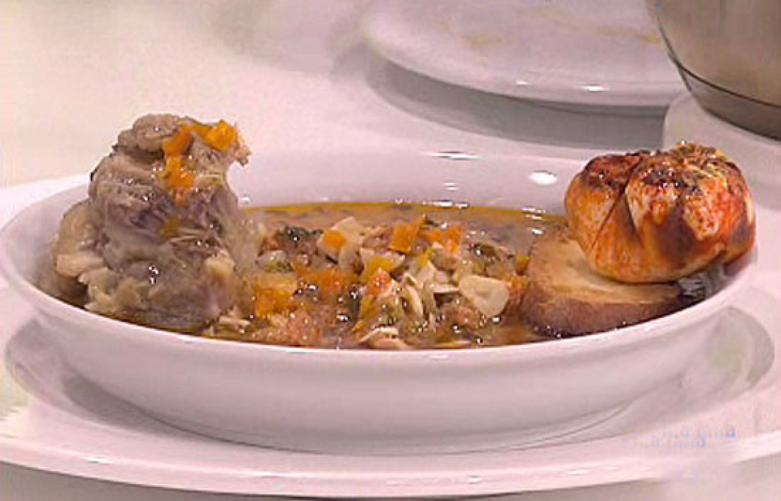 Saber cocinar - Sopa manchega - RTVE Cocina | Ver