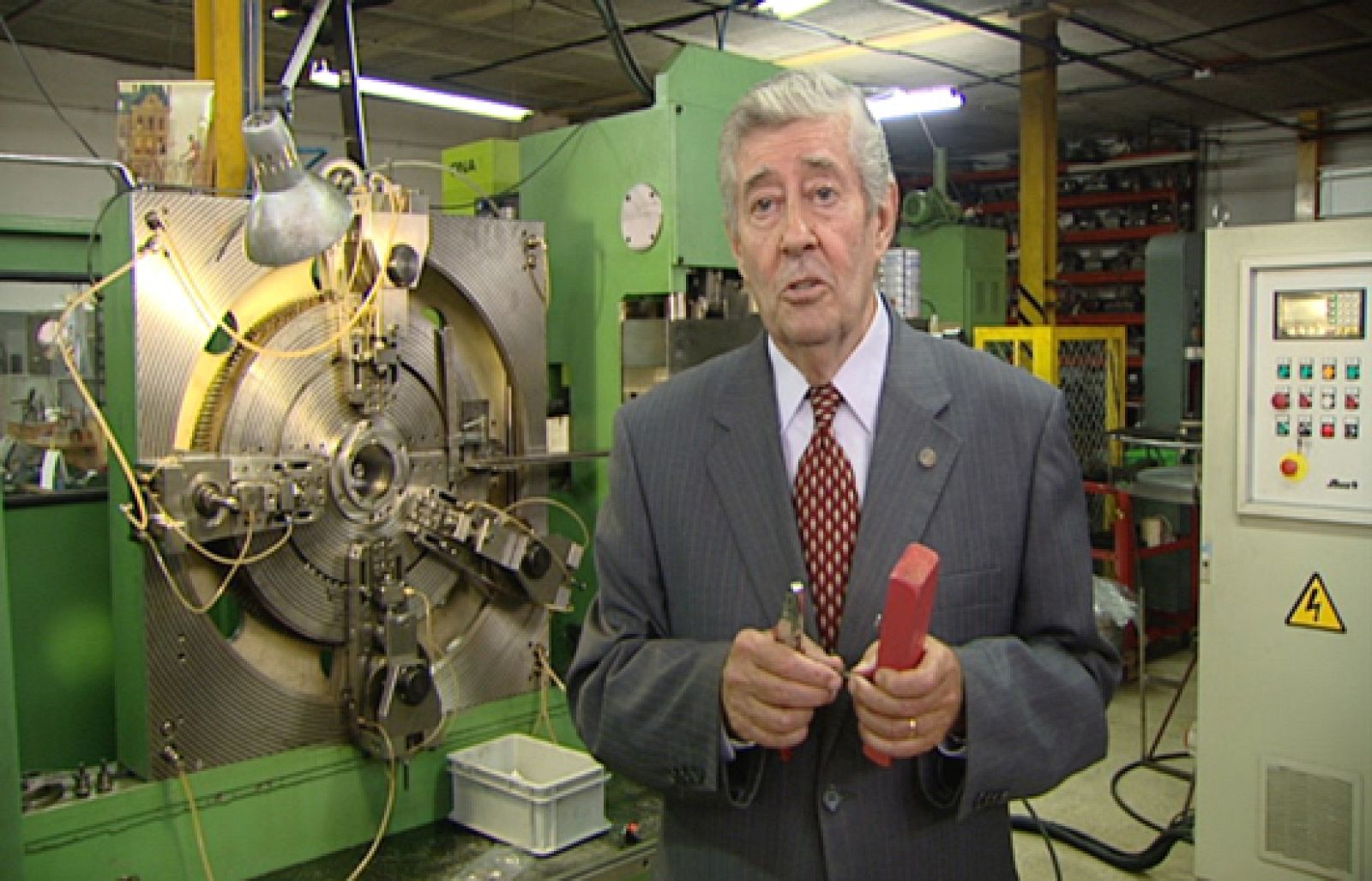 Fábrica de ideas - Inventa: Taco alcayata | Ver