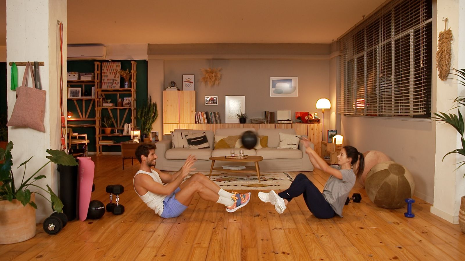 Fitmés - Cesc Escolà i Aitana Bonmatí fan rutina de TABATAS HIIT - Veure ara