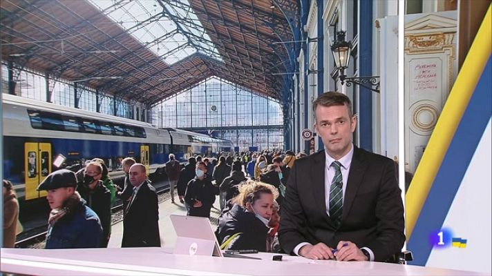 Telediario Fin de Semana - Ayuda humanitaria de estudiantes españoles