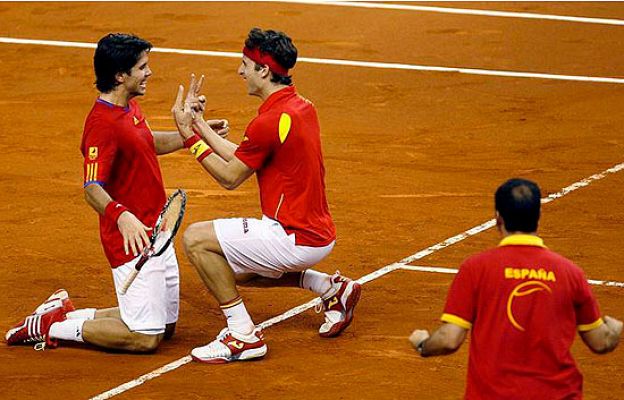 Telediario 1 - Telediario en 4' - 06/12/09