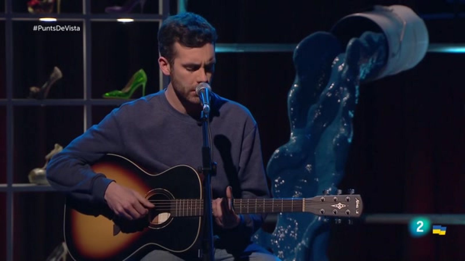 Punts de vista - Miquel Nafría interpreta en directe el tema 'Estic cansat' - Veure ara