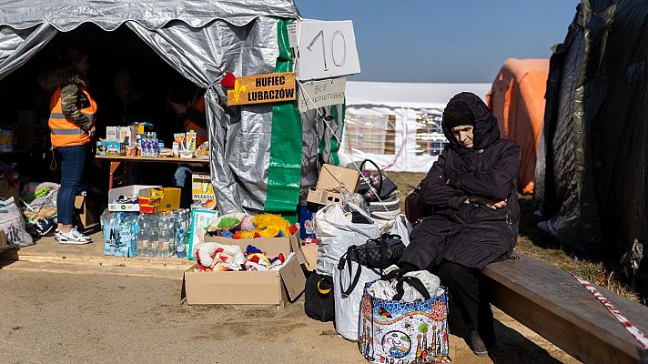 Telediario 1 - De ser profesor de matemáticas en España a repartir medicinas y ayuda humanitaria en Ucrania