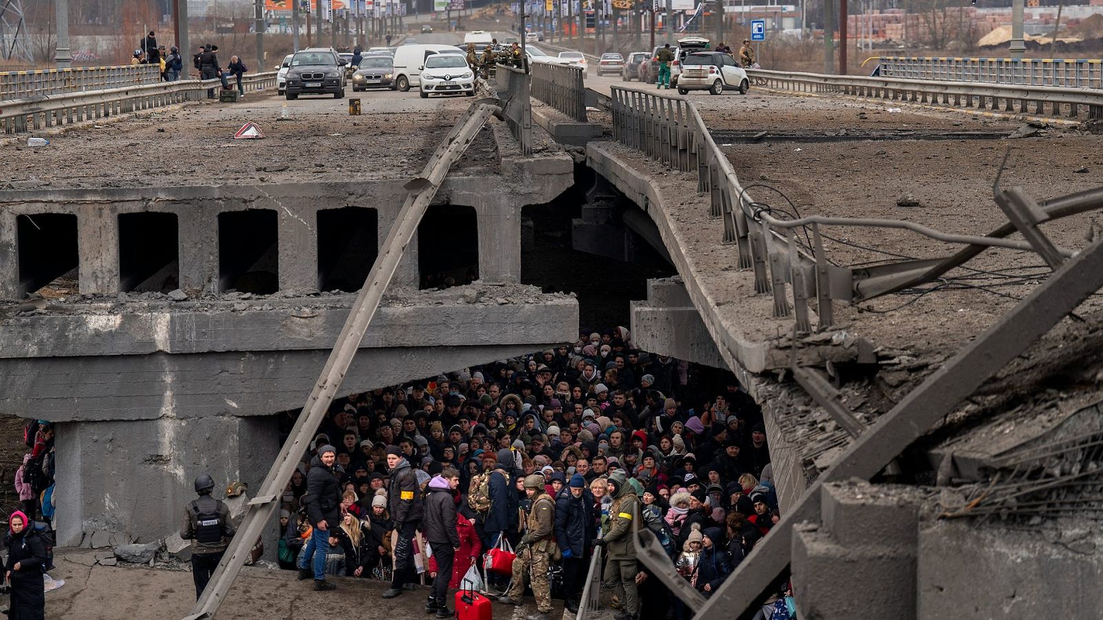 Morenatti, el retratista del éxodo de los refugiados: "Intento que sea un lenguaje claro y conciso"