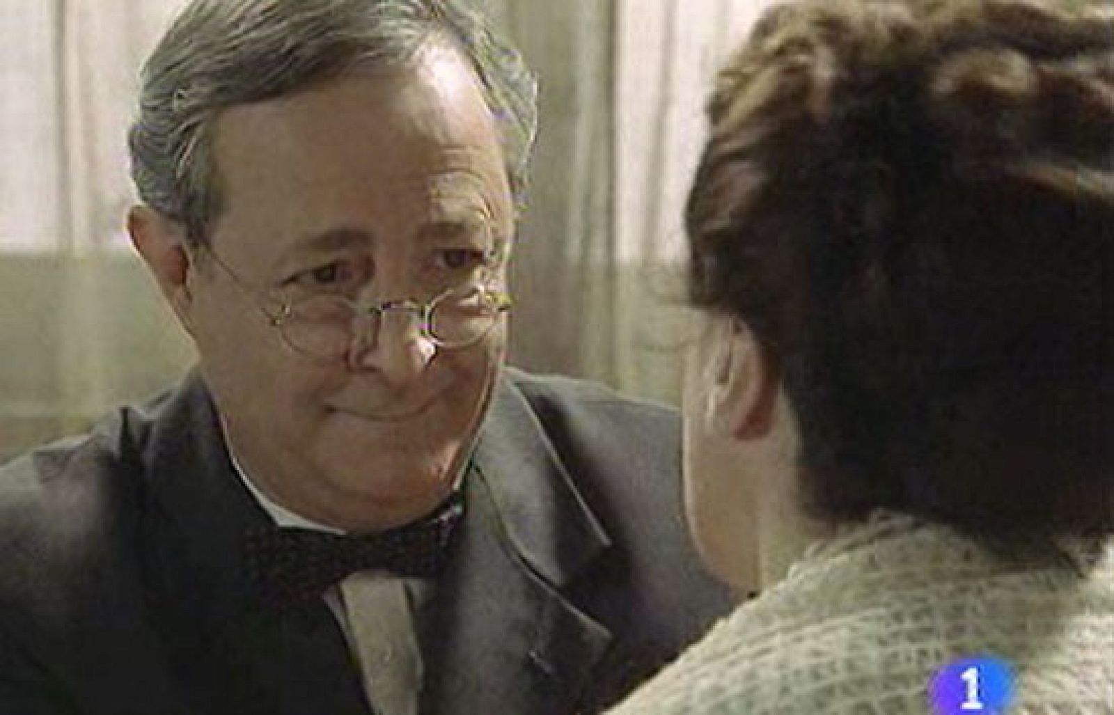 Amar - Pelayo recuerda con nostalgia a Enriqueta - Amar en tiempos revueltos | Ver