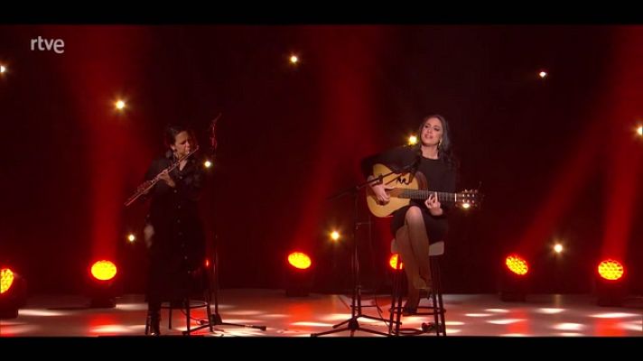 Las tres puertas - Actuación de María Peláe