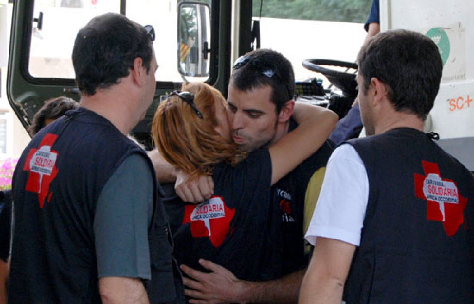 Telediario matinal en cuatro minutos - 08/12/09 | Ver