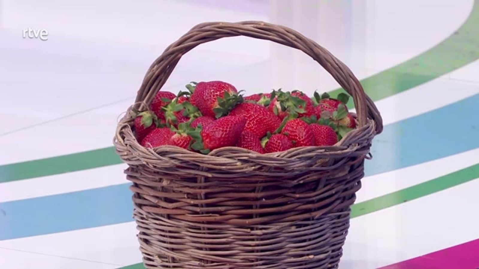 Aquí la Tierra - Cómo plantar tus propias fresas en casa