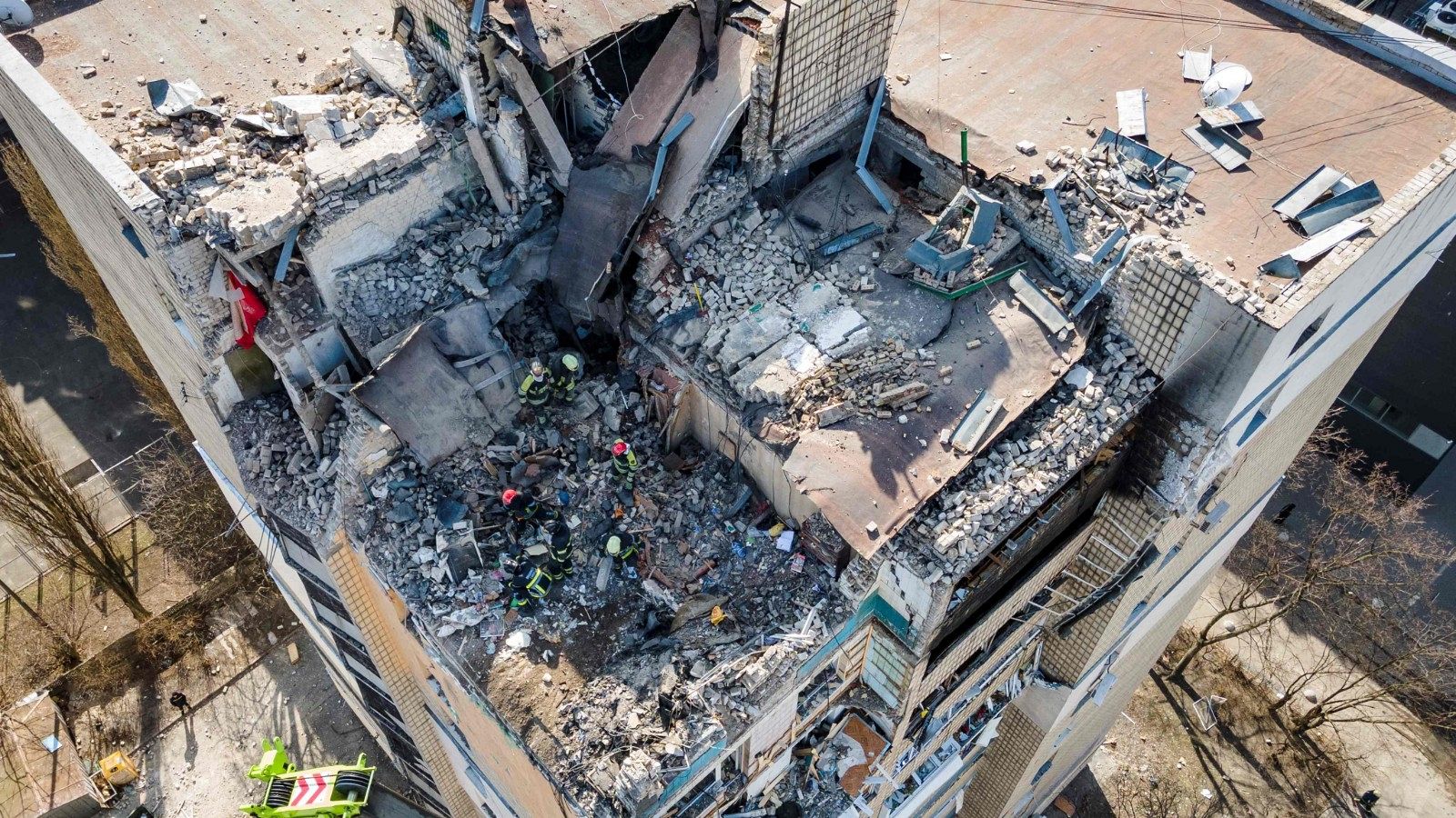 Rusia redobla los bombardeos sobre edificios civiles en Ucrania