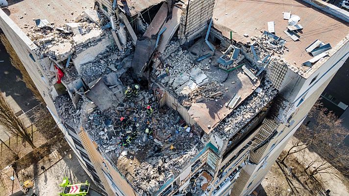 Telediario 1 - Rusia redobla los ataques a edificios civiles en Ucrania