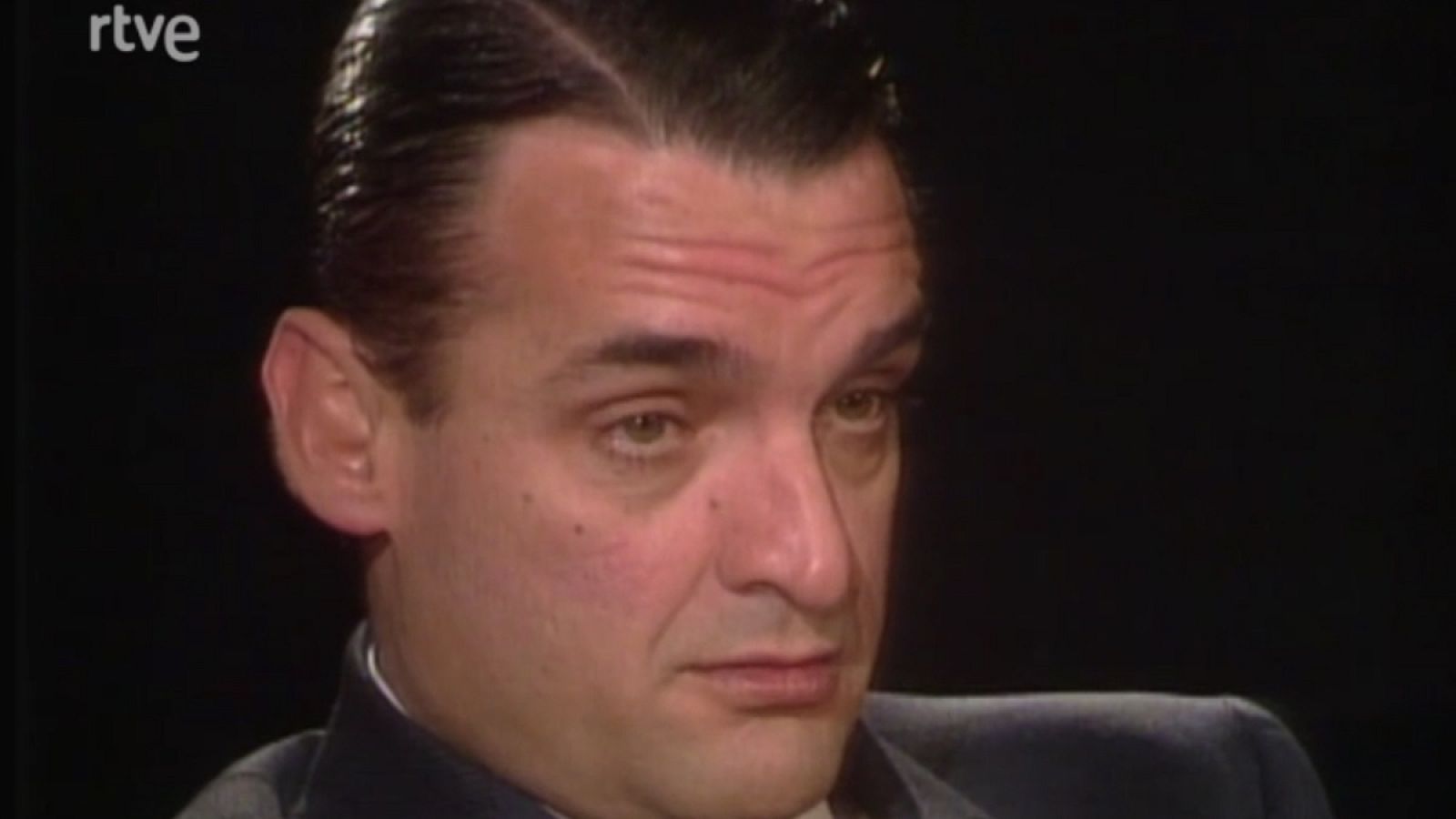 La luna - Mario Conde y Sara Montiel - La luna | Ver