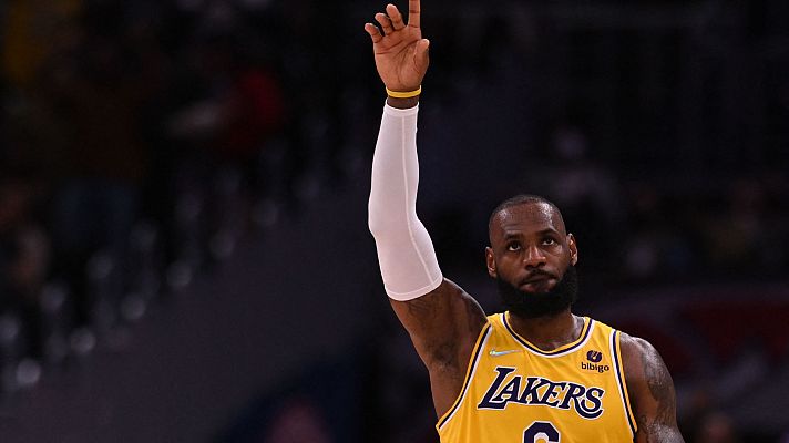 Telediario Fin de Semana - LeBron James ya es el segundo máximo anotador de la historia