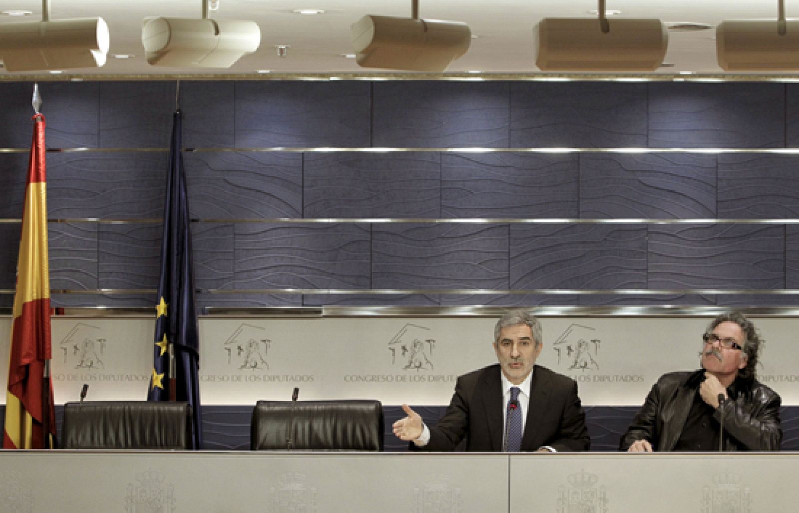 PSOE y ERC-IU-ICV se han puesto de acuerdo sobre la nueva Ley del aborto | Ver