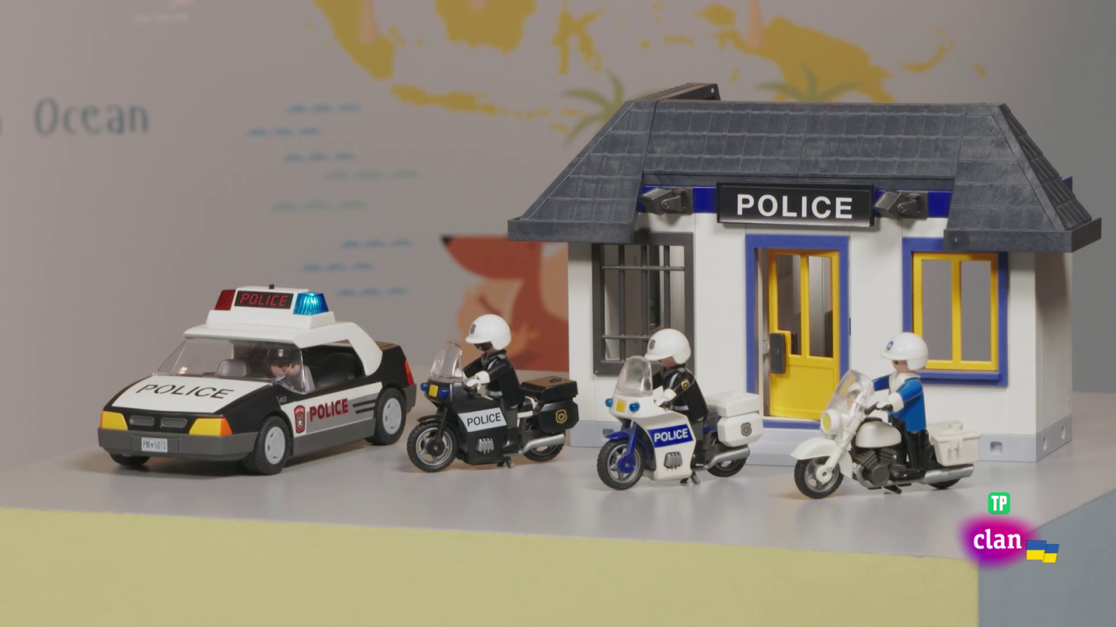 CIENCIAS SOCIALES - Policía por un día - Aprendemos en Clan | Ver