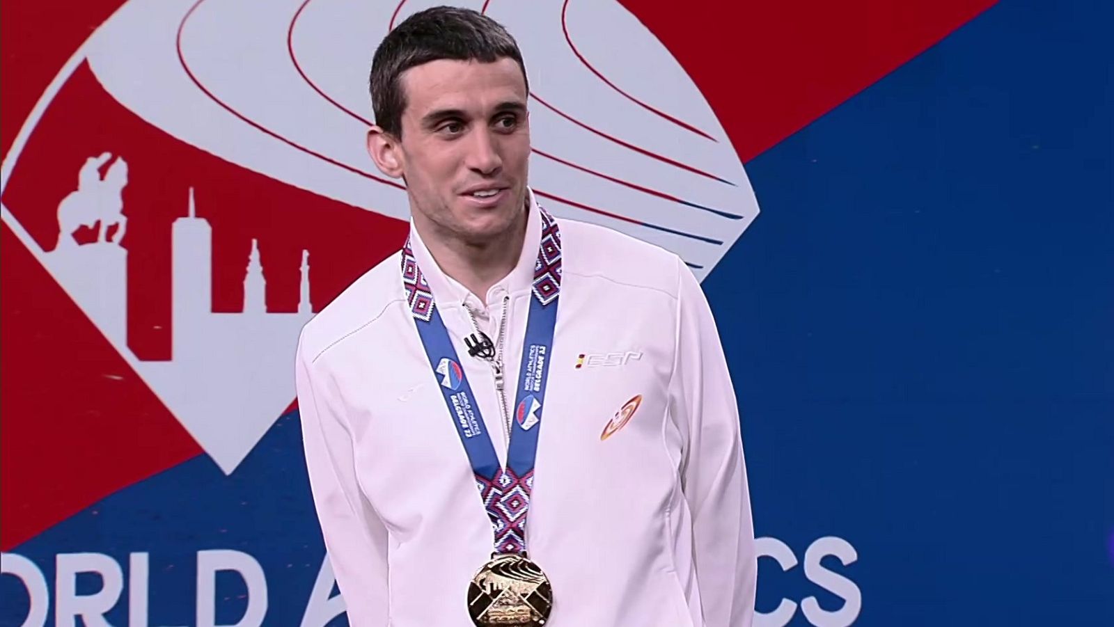 Mariano García, en RTVE: "En el podio pensaba en todo lo que sufrido para llegar hasta ahí"