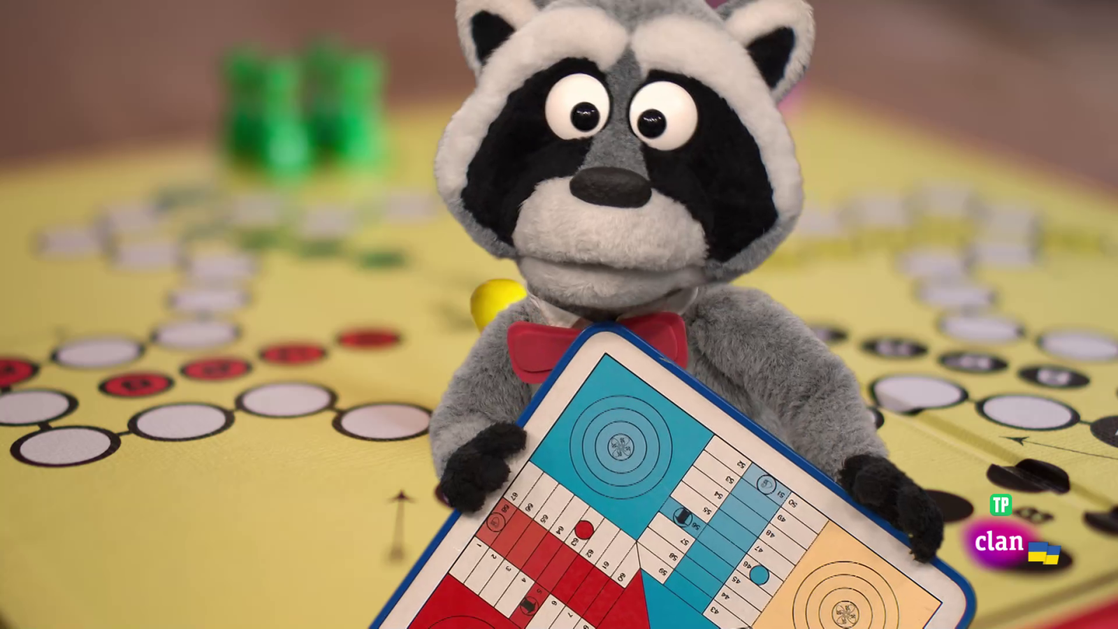 'Está mapachando' - Animales juguetones y más - Aprendemos en Clan | Ver