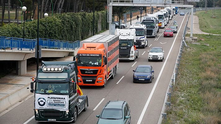 Telediario 1 - Paros de transportistas afectan a la cadena de distribución