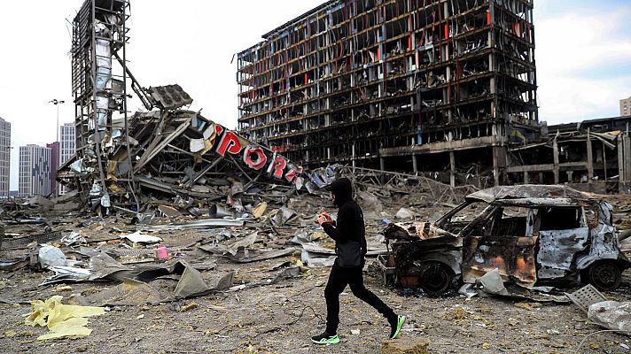 Telediario 1 - Un mes de guerra en Ucrania: las imágenes del conflicto