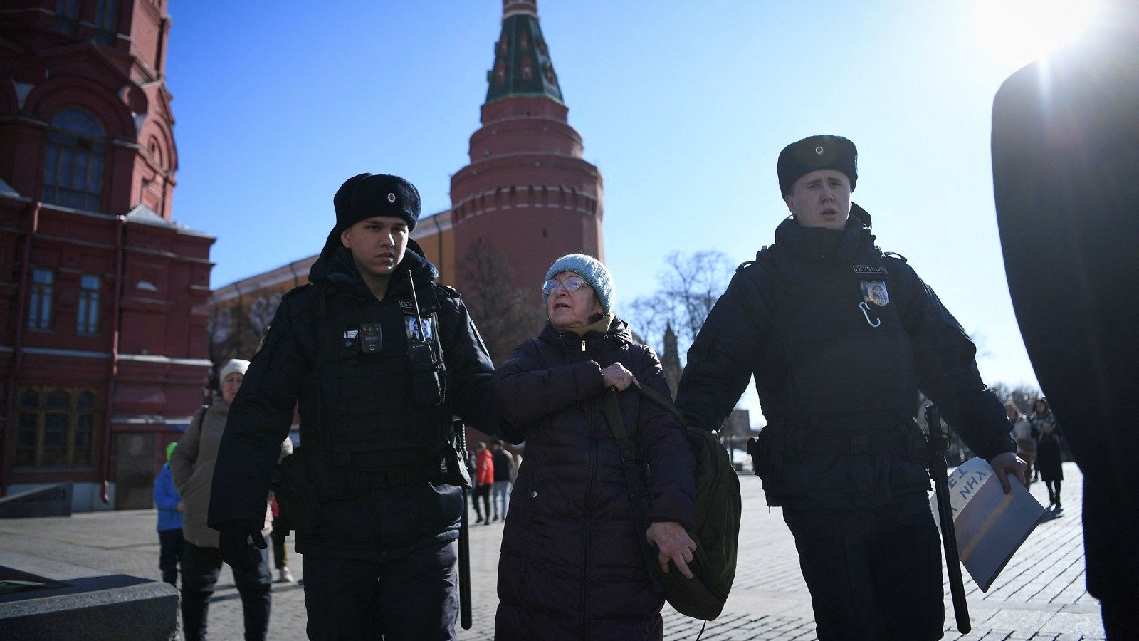 Dificultades económicas, miedo y represión política: el testimonio de una joven rusa tras el inicio de la guerra en Ucrania