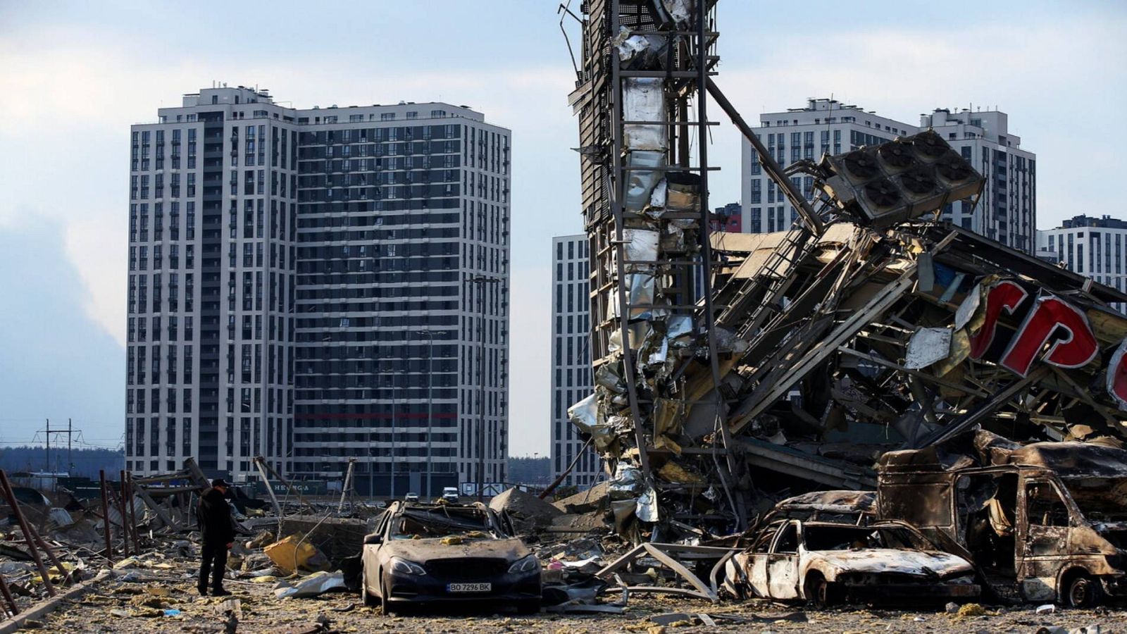 Los españoles que permanecen en Ucrania: "Quedarse por momentos es menos peligroso que tratar de huir"