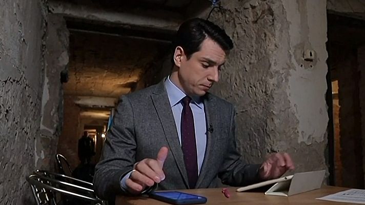 Telediario 2 - Informar de la guerra desde un búnker en Kiev