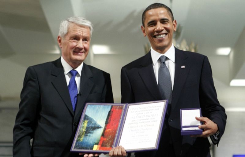 Barack Obama recibe con humildad el Premio Nobel de la Paz | Ver