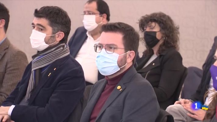 L'Informatiu - El Govern defensa que l'acord sobre el català és un bon punt de partida