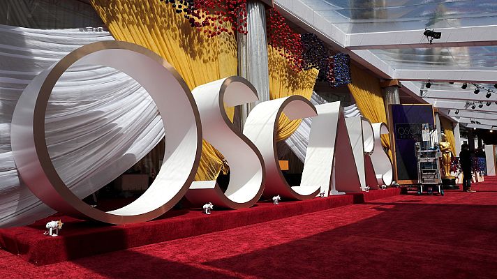 Telediario Fin de Semana - La alfombra roja ya espera a los nominados en la noche de los Oscar