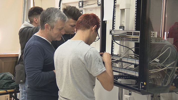 Telecanarias - La reforma laboral da lugar a nuevas formas de contratación