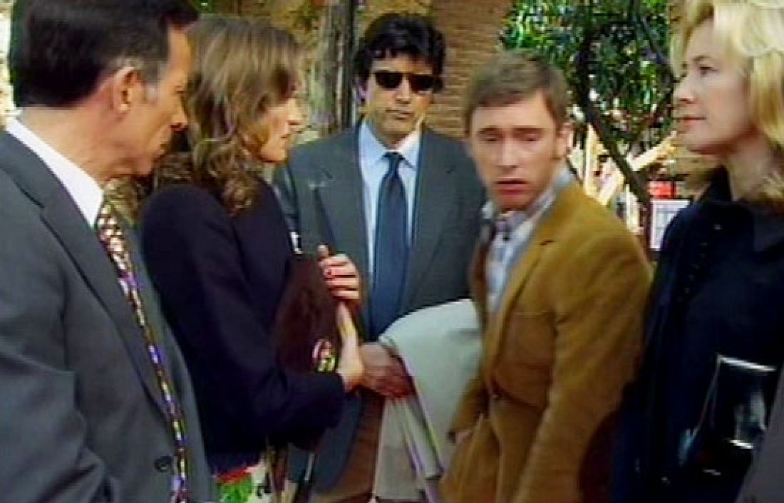 Cuéntame - Toni no puede con la boda - Cuéntame cómo pasó | Ver