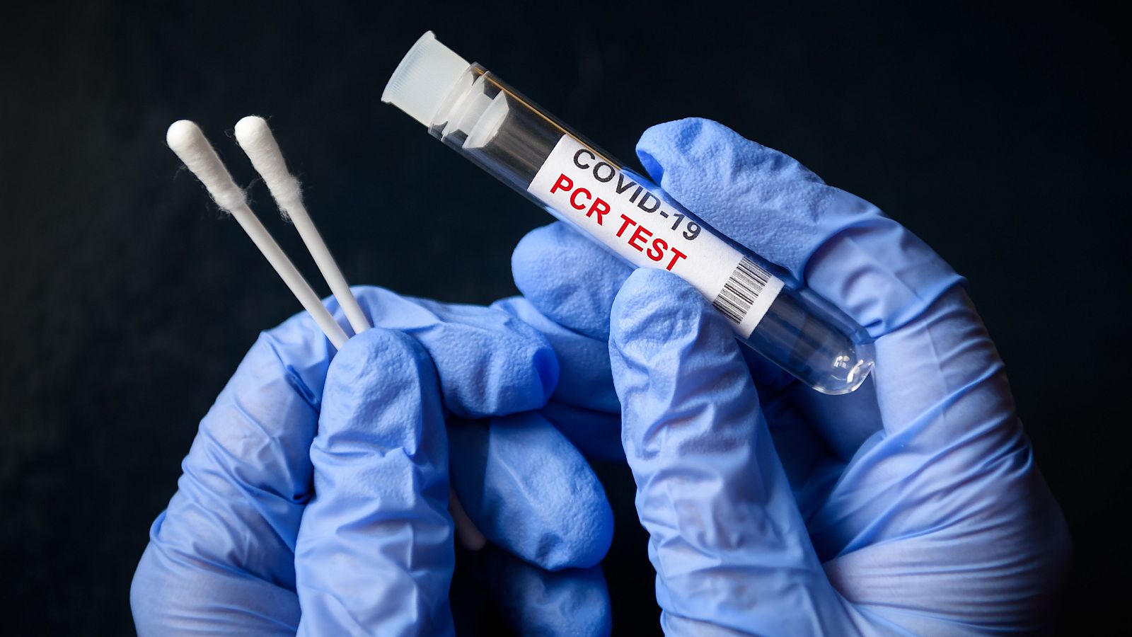 Entra en vigor la nueva estrategia frente a la COVID-19 | Ver