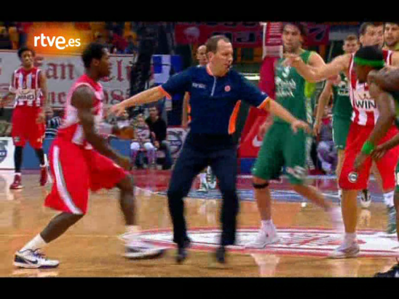 Beverley y Williams se enzarzan