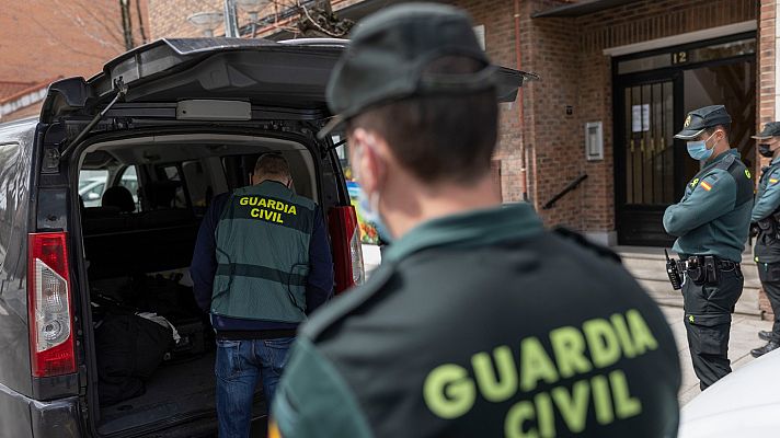 Telediario 1 - Asesinada una mujer en su vivienda en Las Rozas