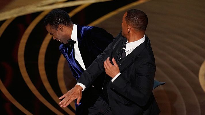 Telediario 1 - Will Smith se negó a abandonar la gala de los Oscar y la Academia pide explicaciones por su actitud