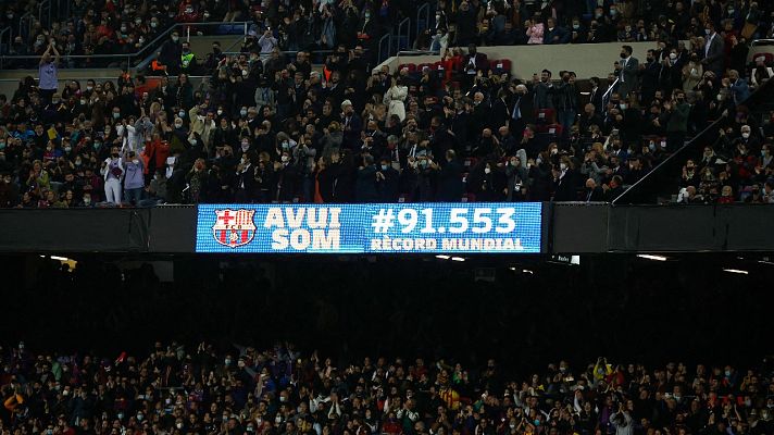 Telediario 1 - El Camp Nou bate el récord del mundo en un partido femenino de fútbol