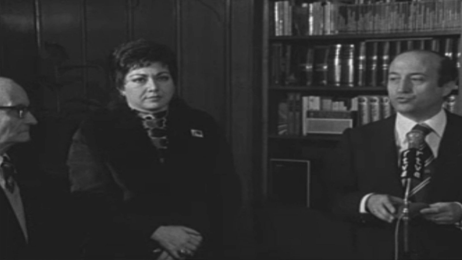 Arxiu TVE Catalunya - Barcelona RTVE - Medalla RNE per a María Uriz. Revista Loco Paralelo