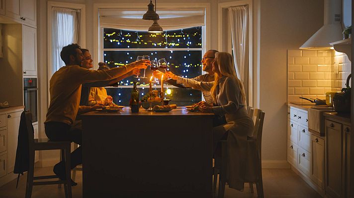 Saber vivir - ¿Engordamos cuando cenamos más tarde?